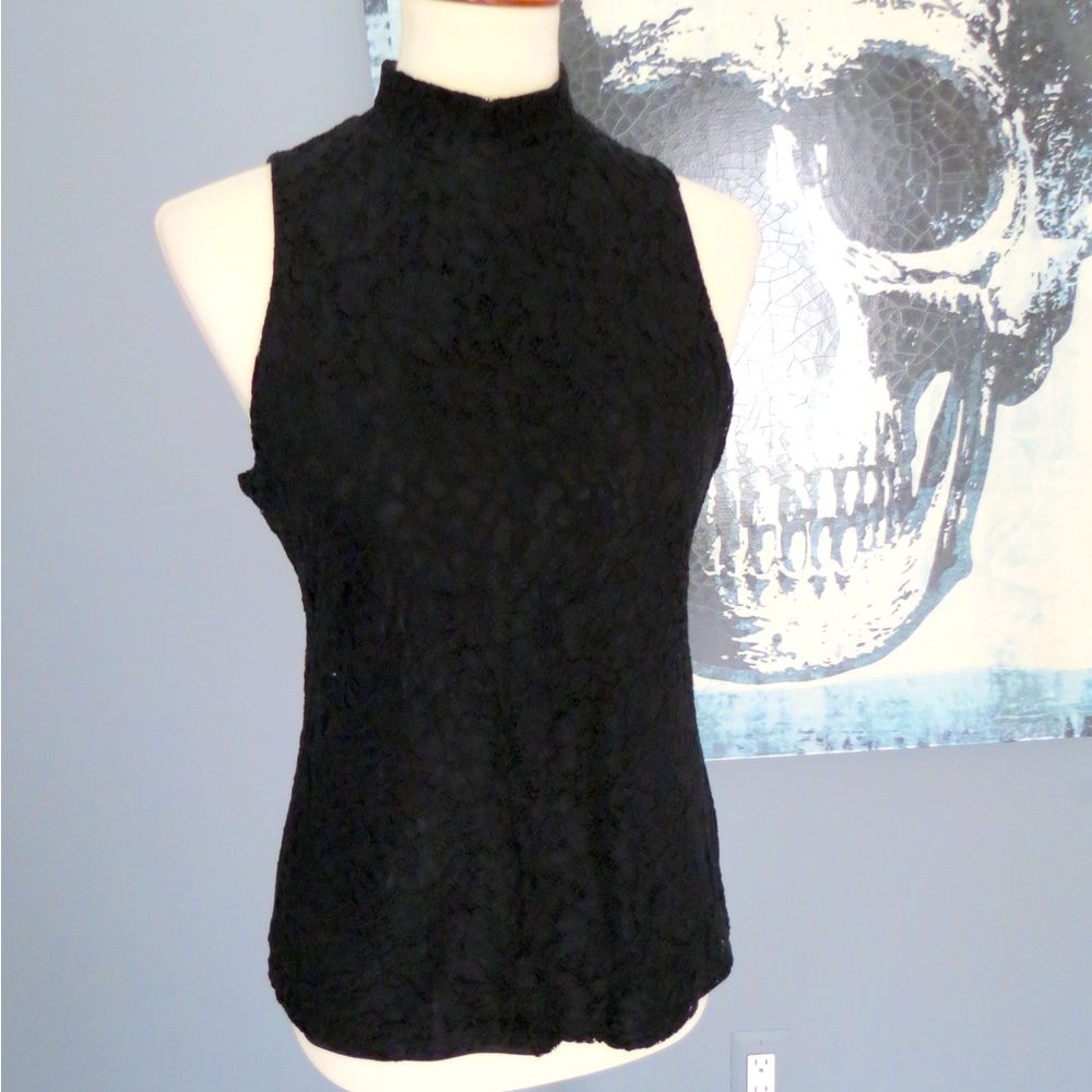 Express Sleeveless Lace Top